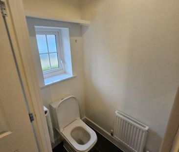 2 bedroom terraced house to rent - Photo 6