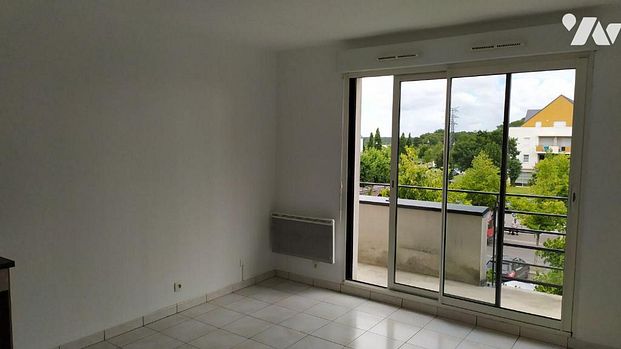 A louer à BRUZ, place du Vert buisson: appartement T2 au deuxième étage avec ascenseur, disponi... - Photo 1