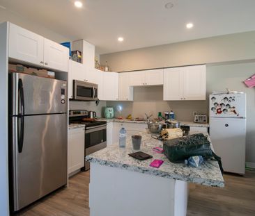 **ALL INCLUSIVE** STUDENT ROOMS IN ST. CATHARINES - Photo 1