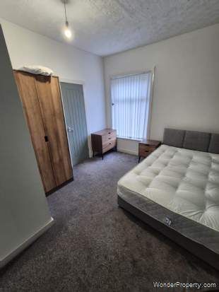 5 bedroom property to rent in Bolton - Photo 5