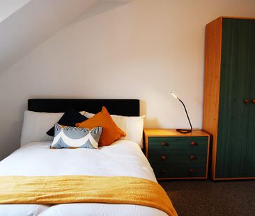 4 bedroom terraced house to rent - Photo 5