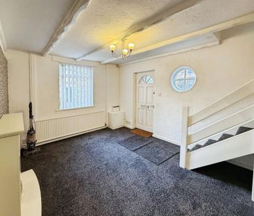 3 bedroom semi-detached house to rent - Photo 3