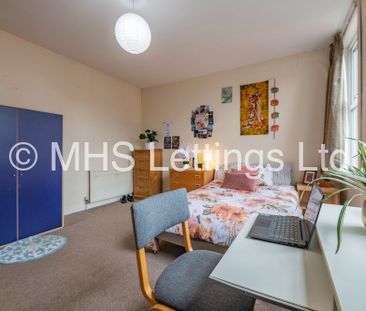 4 Bedroom Mid Terraced House for rent in Thornville Road - Photo 6