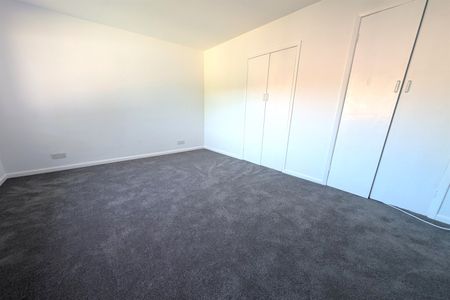 Somerset Avenue, SO18 - Photo 5