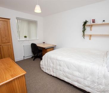 6 bedroom house to rent - Photo 4