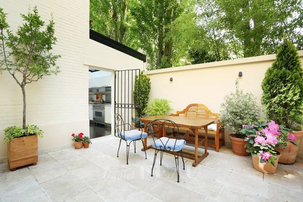 Neuilly-sur-Seine - Perronet - Hôtel particulier - Sectorisation Pasteur - Photo 1