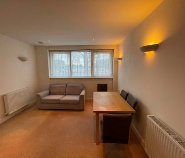 1 Bed Flat, Adriatic Apartments, E16 - Photo 5