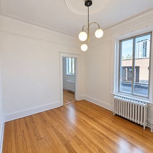 3½ For Rent — Côte-des-Neiges–Notre-Dame - Photo 3