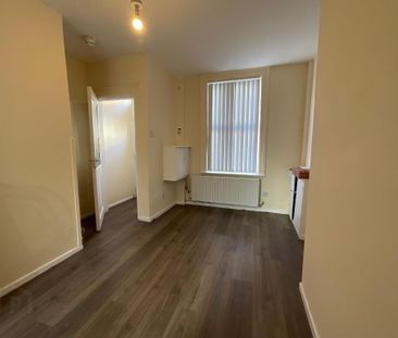 25 Acton Street, Belfast, BT13 3GU - Photo 2
