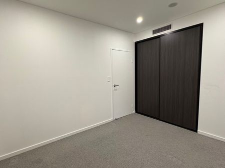 Modern 2-Bedroom Apartment in the Heart of Alexandria - Photo 2