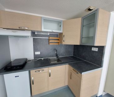 Location Appartement 2 pièces 38m² RODEZ 12000 - Photo 2