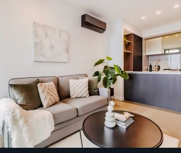 1 Bedroom*7311 - Photo 3