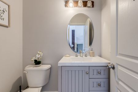 For Lease - 102 MACTIER Drive, Vaughan, Ontario - Photo 2