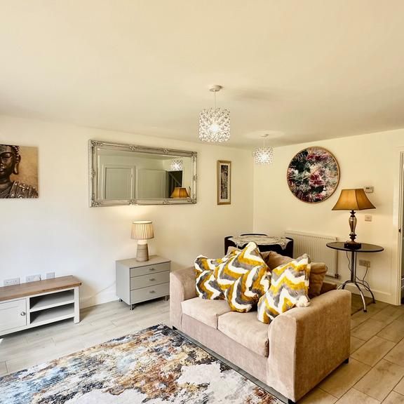 3 bedroom semi-detached house to rent - Photo 1