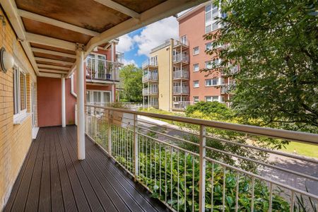 2 bedroom apartment to rent - Photo 2