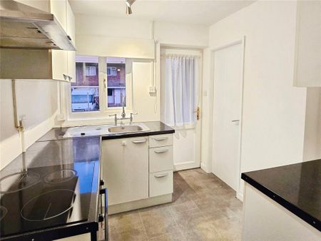 2 bedroom terraced house to rent - Photo 4