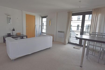 1 bedroom apartment to rent - Photo 2