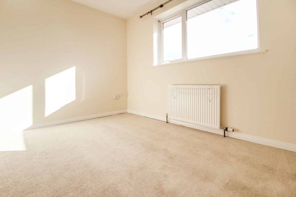 Wakefield Close, Freshbrook, Swindon, Swindon, SN5 - Photo 1