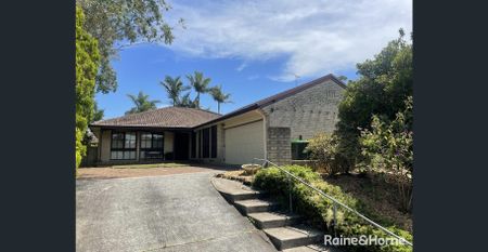 Single Level Family Home - Photo 2