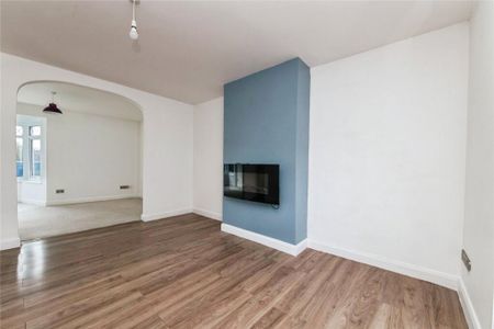4 bedroom house to rent - Photo 2