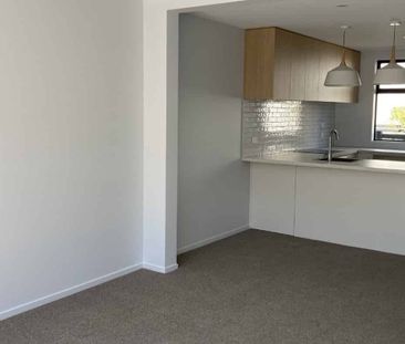 Two Bedroom Townhouse with 1x Carpark - Photo 2