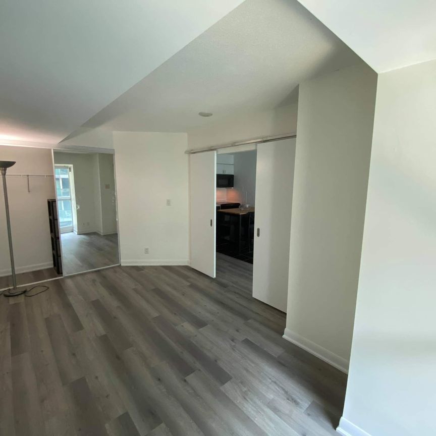 For Lease - 600 Fleet Street Unit# 612, Toronto, Ontario - Photo 1