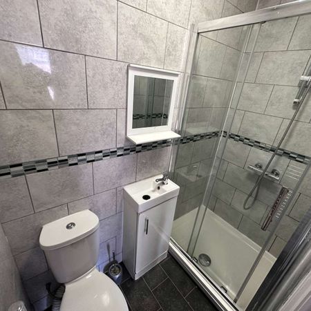 Watford Way Room 1A - Photo 3