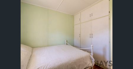 13 Margaret Street, Mount Isa - Photo 3