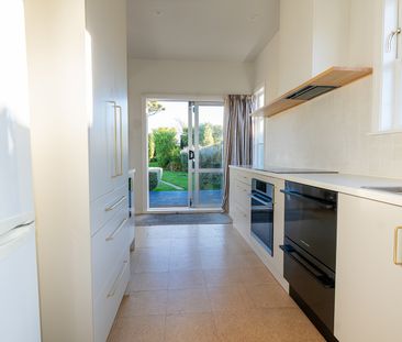 2 beds in Andersons Bay - Photo 1