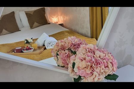 3 Bed Flat, Dyson House, SE10 - Photo 4