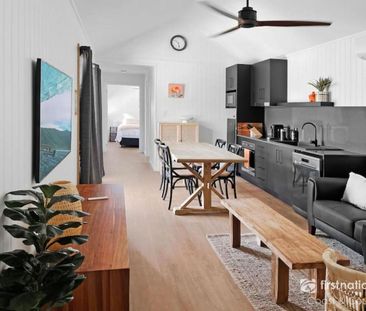 Stylish, Central & Private Pod House - Photo 2