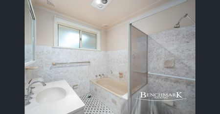 Family home - Photo 4