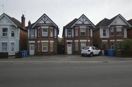 Ashley Road, Poole, Dorset, BH14 - Photo 2