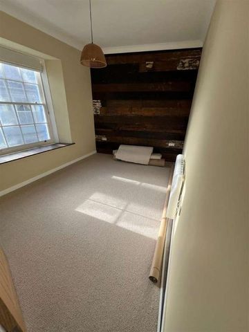 Wellington House High Street Tenby Pembrokeshire, SA70 - Photo 3