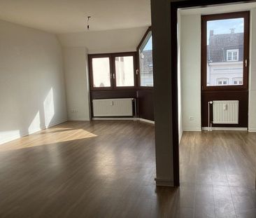 Preisgünstige, individuelle 1,5-Zimmer-Single-Wohnung - Foto 1