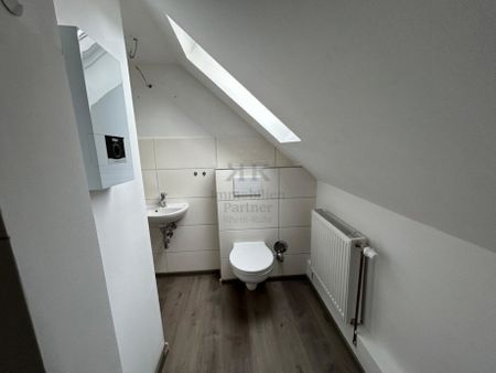 Kleine, gepflegte 2,5 Zimmer Dachgeschosswohnung - Foto 5