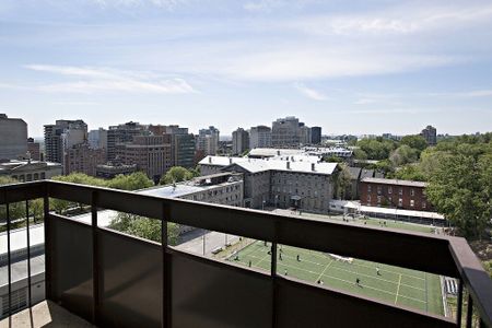 3488 Chemin de la Côte-des-Neiges, Montréal, QC - Photo 3