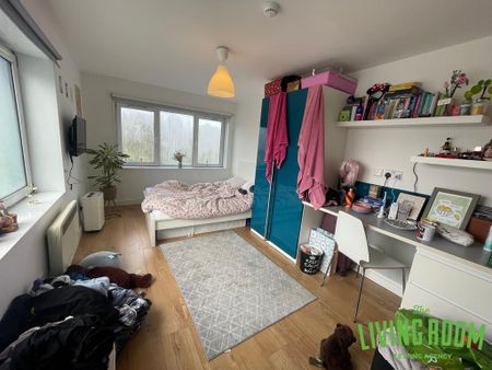 6 bedroom house to rent - Photo 4