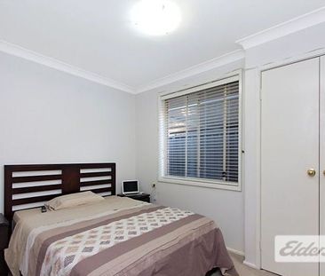 4 BEDROOMS FAMILY HOME, WALKING DISTANCE TO QUAKERS HILL SHOPS & ST... - Photo 1