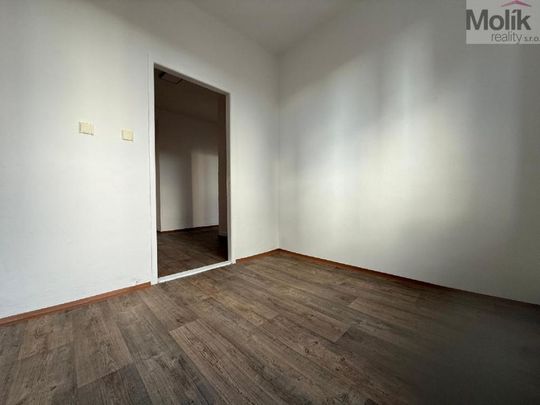 Pronájem bytu 2+1 52 m2 - Fotografie 1
