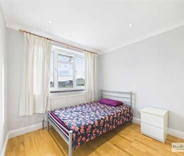 Mount Stewart Avenue, HA3, Middlesex - Photo 5
