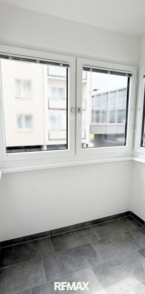 Geräumige 1 Zi. Wohnung im Zentrum von Wels - Photo 1
