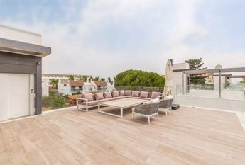 5 bedroom luxury Villa for rent in Marbella, Andalusia