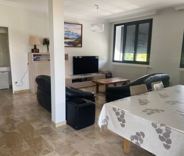 Location Maison 5 pièces 138m² FRANCHEVILLE 69340 - Photo 1