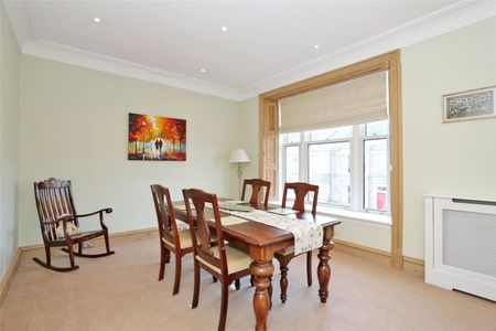 4 bedroom apartment to rent - Photo 4