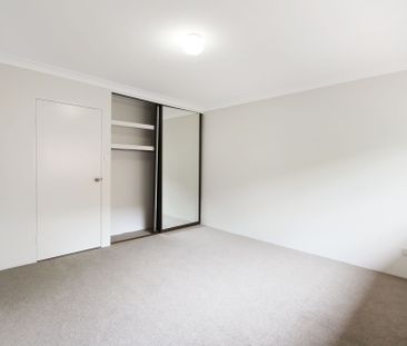 NEWLY RENOVATED TWO BEDROOM TOWNHOUSE - Photo 5