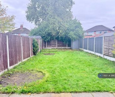 2 bedroom semi-detached house to rent - Photo 6