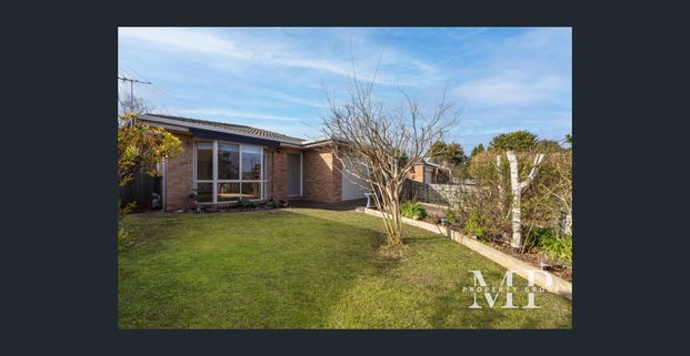 Just minutes to the beach! - Photo 1