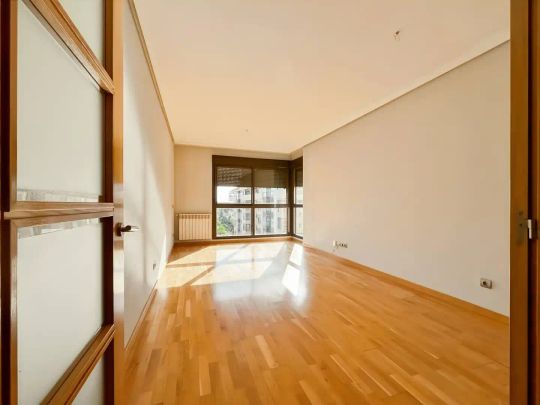 Piso de alquiler en Avenida Avenida Pablo Iglesias, Rivas Futura - Photo 1