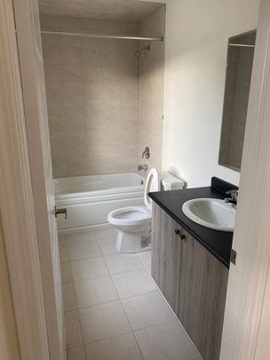 For Lease - 899 Ash Gate, Milton, Ontario - Photo 1